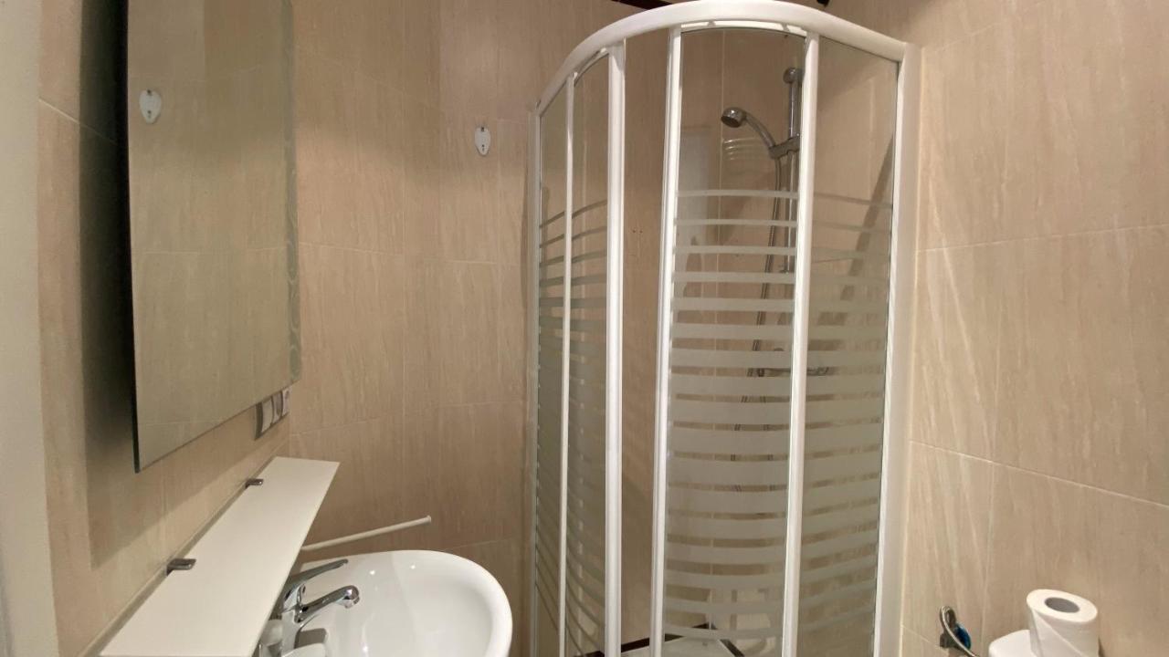 Insidehome Valladolid Centro -Hab Con Bano Privado En El Centro Y Opcion De Parking- Exterior photo