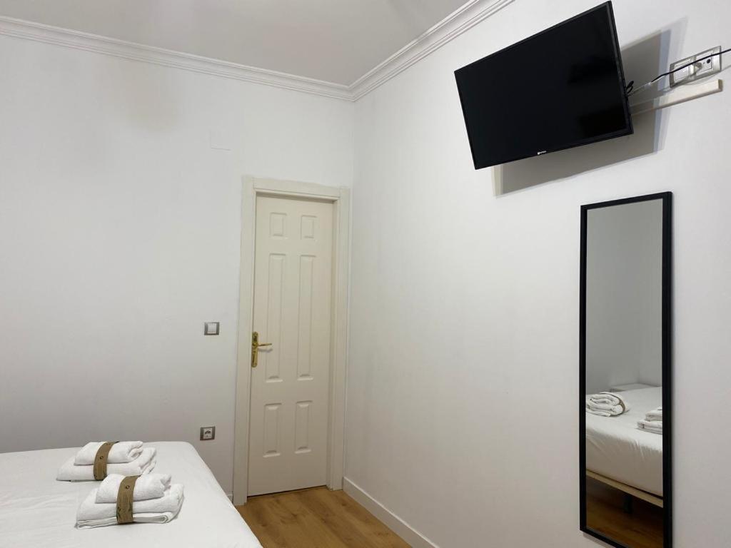 Insidehome Valladolid Centro -Hab Con Bano Privado En El Centro Y Opcion De Parking- Exterior photo